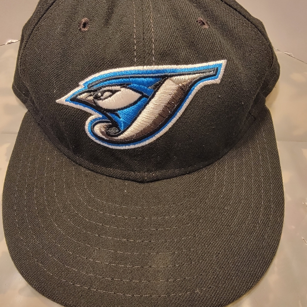 Toronto Blue Jays Throwback Logo New Era Hat